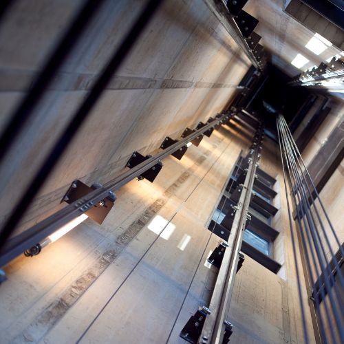 Small Machine Room Elevators Small Machine Room Elevators